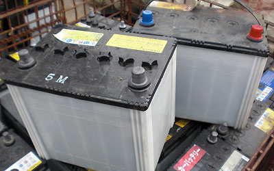 自動車用バッテリーの写真