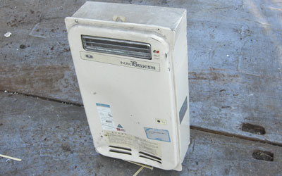 給湯器４